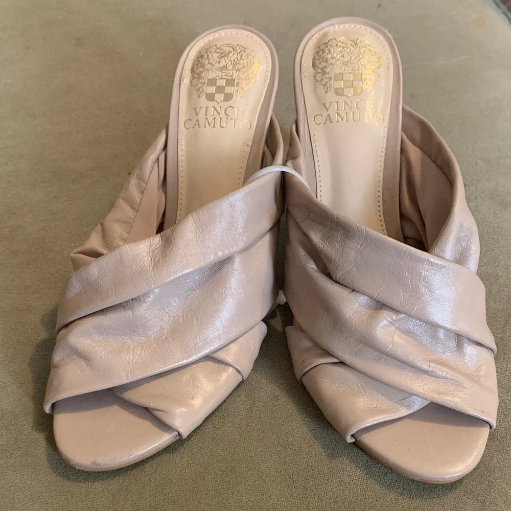 Vince Camuto Women's Beige Heels - Picture 7 of 9